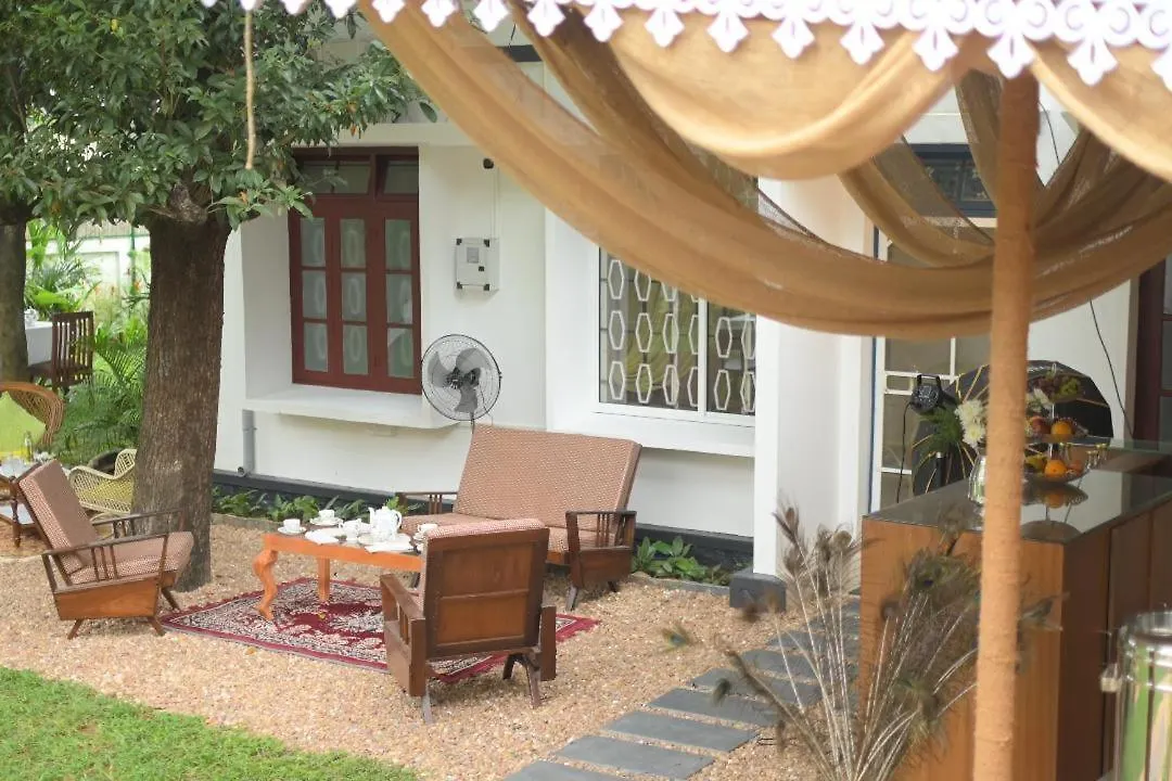 Scarlet'S Cottage & Tea Garden Kochi India