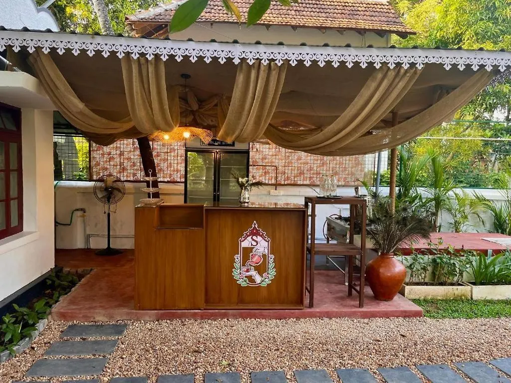 Scarlet'S Cottage & Tea Garden Kochi